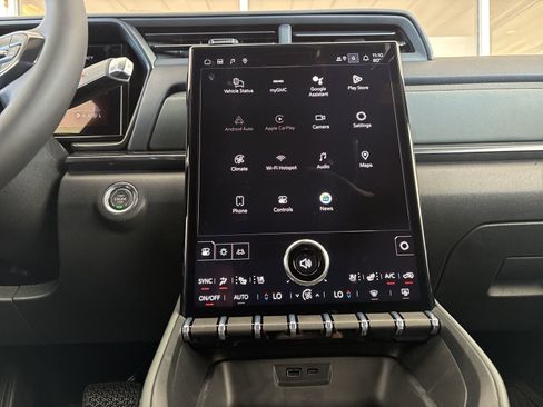 New 2026 GMC Terrain AT4 w/ Convenience Package III image 24