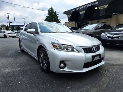 Used 2013 Lexus CT 200h w/ F Sport Pkg w/Nuluxe Trim FWD image 37