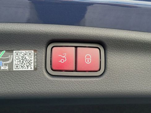 New 2026 Mercedes-Benz C 300 Sedan image 8