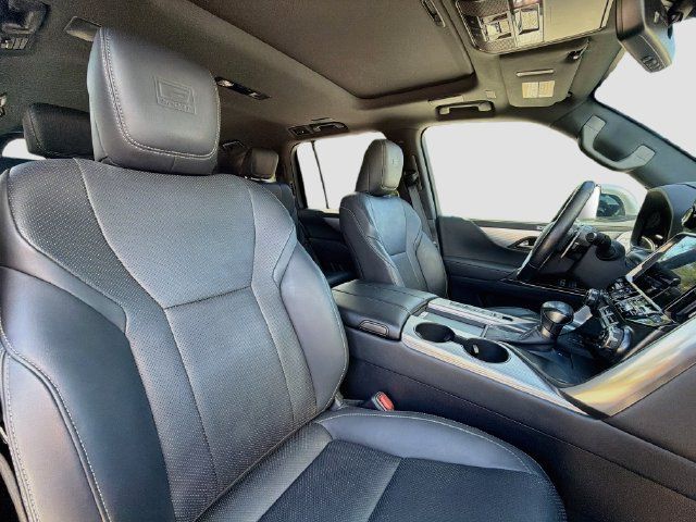 Used 2023 Lexus LX 600 F Sport w/ Accessory Package (A2) AWD/4WD image 16