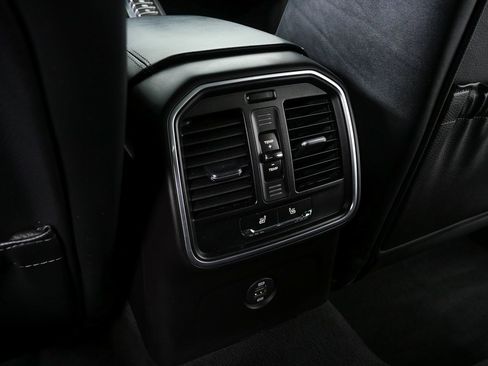 Certified 2017 Porsche Macan GTS image 22