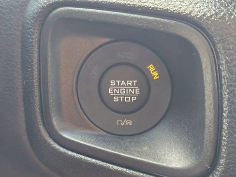 Used 2024 Jeep Wrangler Sport AWD/4WD image 22