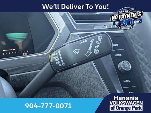 Certified 2024 Volkswagen Tiguan SE R-Line FWD image 30