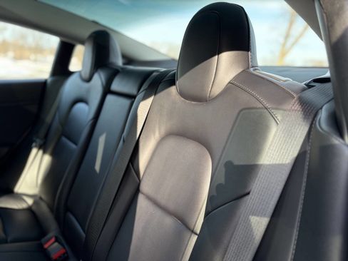 Used 2022 Tesla Model 3 Performance image 19