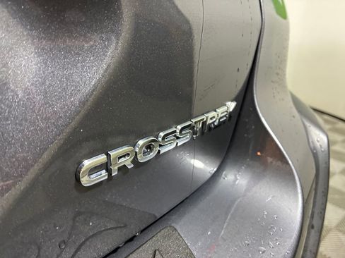 Used 2025 Subaru Crosstrek 2.5i Limited w/ Crosstrek Mirror Package image 27