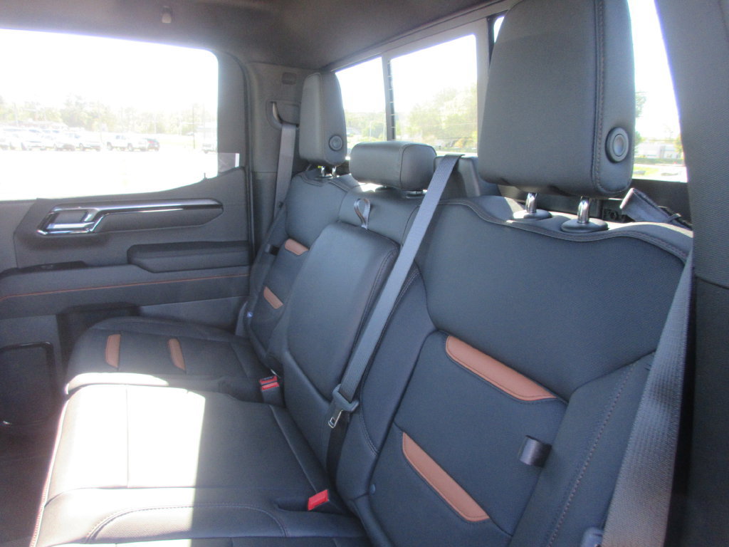 New 2026 GMC Sierra 1500 AT4 w/ AT4 Premium Package AWD/4WD image 13