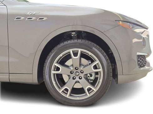 Certified 2022 Maserati Levante GT AWD/4WD image 8