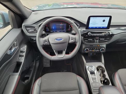 Certified 2023 Ford Escape ST-Line Select AWD/4WD image 30
