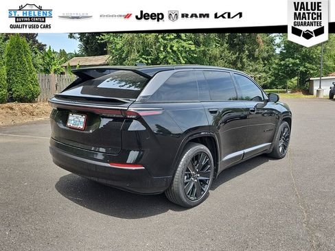 Used 2024 Jeep Wagoneer Limited AWD/4WD image 12