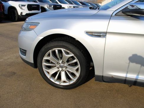 Used 2014 Ford Taurus Limited image 7