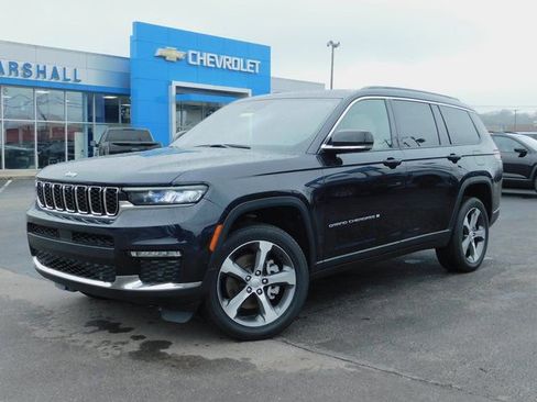 Used 2024 Jeep Grand Cherokee L Limited w/ Luxury Tech Group II image 2