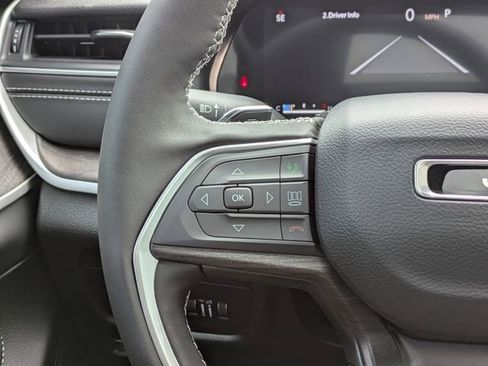 New 2025 Jeep Grand Cherokee L Limited AWD/4WD image 29
