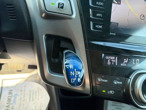 Used 2016 Toyota Prius V Three FWD image 24