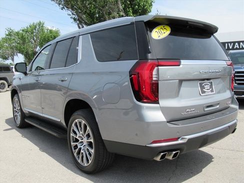 Used 2025 GMC Yukon Denali AWD/4WD image 6