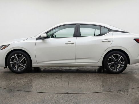 Used 2025 Nissan Sentra SV FWD image 5