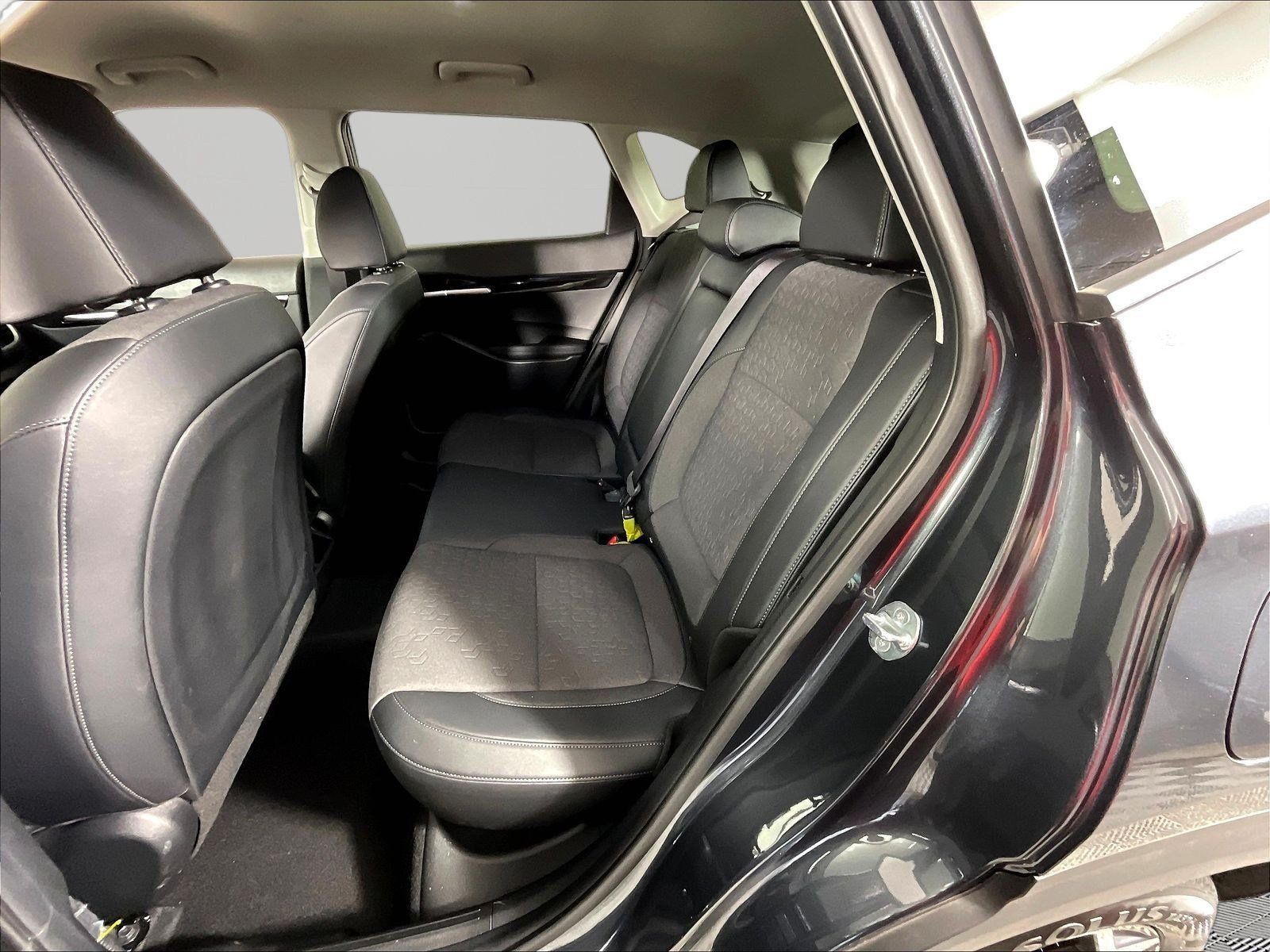 Certified 2025 Kia Seltos S FWD image 22