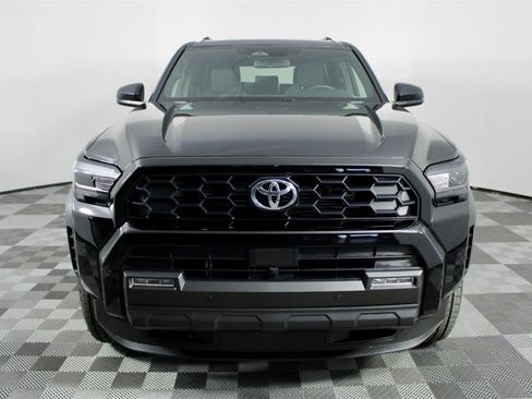 Used 2025 Toyota 4Runner TRD Off-Road image 2