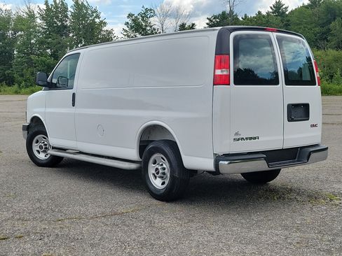 Used 2025 GMC Savana 2500 w/ Driver Convenience Package RWD image 7