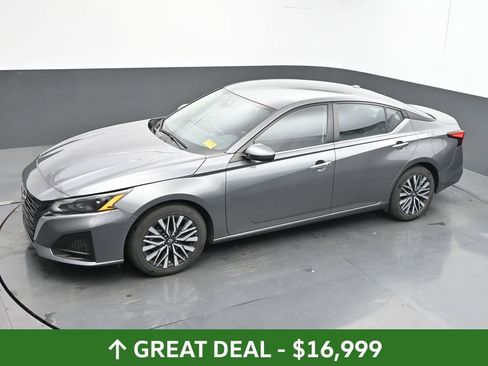 Used 2023 Nissan Altima 2.5 SV image 36