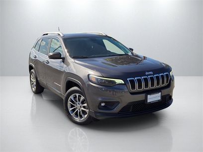Used 2019 Jeep Cherokee Latitude Plus w/ Comfort/Convenience Group