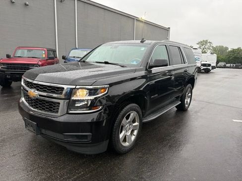 Used 2019 Chevrolet Tahoe LT AWD/4WD image 3