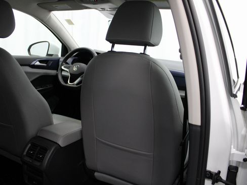 Used 2022 Volkswagen Taos SE AWD/4WD image 27