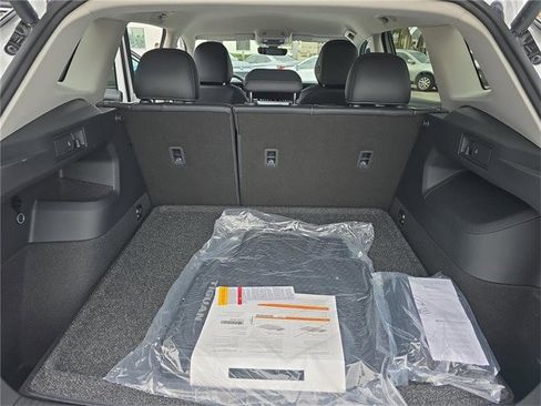 New 2026 Volkswagen Tiguan SE image 23