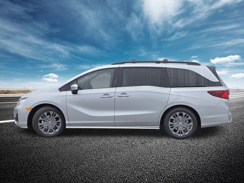 New 2026 Honda Odyssey Touring image 16