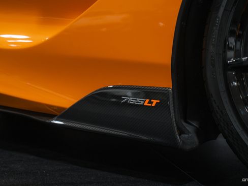 Used 2021 McLaren 765LT RWD image 19