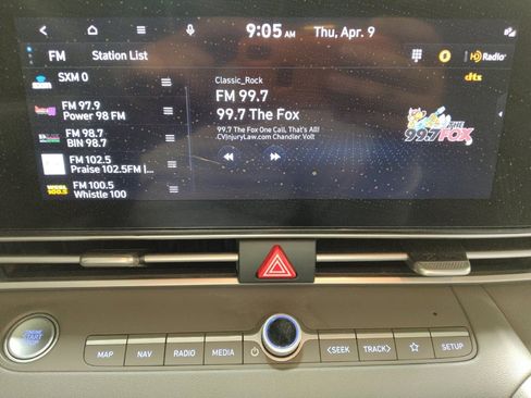 Used 2023 Hyundai Elantra SEL w/ Convenience Package image 25