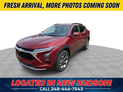 Used 2024 Chevrolet Trax LT w/ Driver Confidence Package FWD image 6