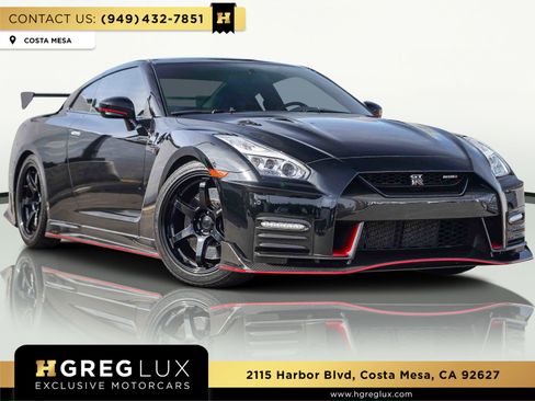 Used 2018 Nissan GT-R NISMO image 1