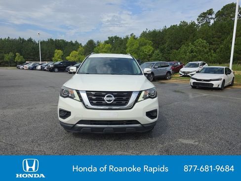 Used 2019 Nissan Pathfinder S AWD/4WD image 8