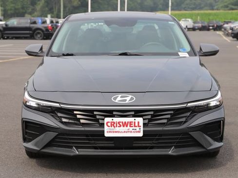Used 2025 Hyundai Elantra SEL FWD image 7