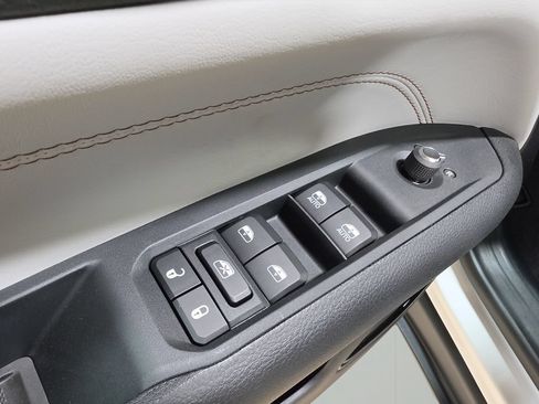 New 2026 Jeep Compass Limited AWD/4WD image 10