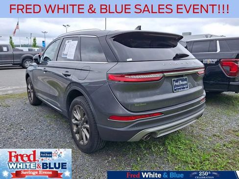 Used 2022 Lincoln Corsair AWD w/ Premium Package image 6