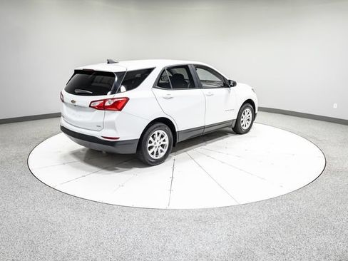 Used 2020 Chevrolet Equinox LS AWD/4WD image 27