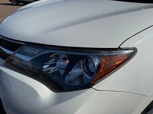 Used 2014 Toyota RAV4 XLE FWD image 10