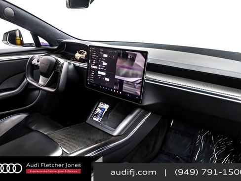 Used 2022 Tesla Model S Plaid image 16