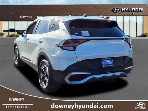 Used 2024 Kia Sportage LX image 6