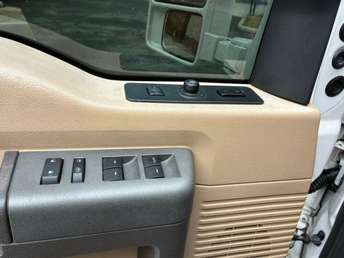 Used 2011 Ford F250 Lariat w/ Lariat Ultimate Pkg AWD/4WD image 18