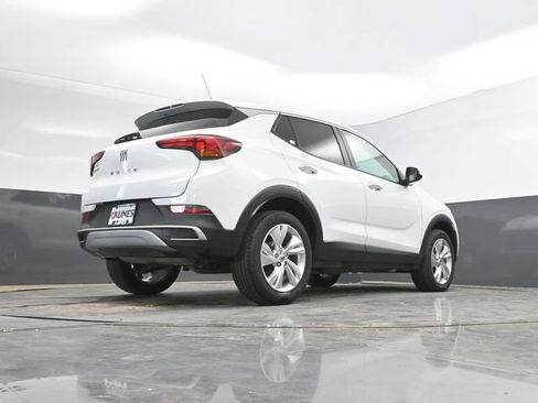 Used 2025 Buick Encore GX Preferred AWD/4WD image 44