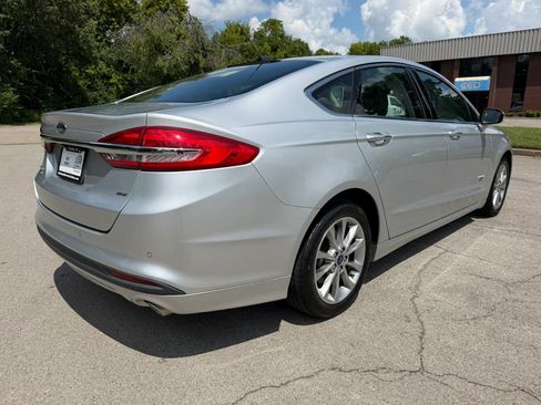 Used 2017 Ford Fusion Energi SE FWD image 4