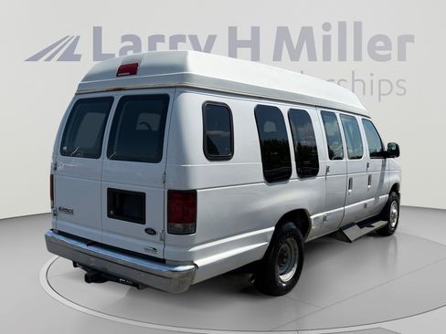 Used 2008 Ford E-250 and Econoline 250 Extended RWD image 5