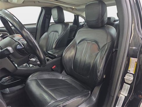 Used 2015 Chrysler 200 C w/ Navigation & Sound Group I image 14