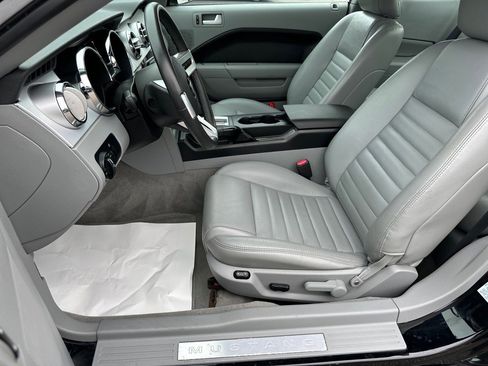 Used 2006 Ford Mustang GT image 23