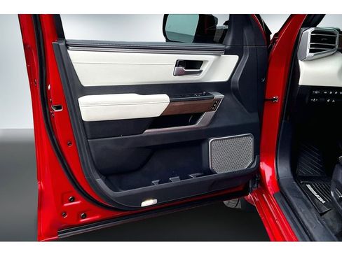 Used 2024 Toyota Sequoia Capstone image 19