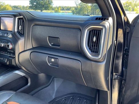 Used 2019 GMC Sierra 1500 AT4 w/ AT4 Premium Package image 15