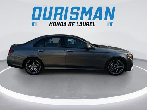 Used 2018 Mercedes-Benz E 300 4MATIC w/ Premium 1 Package image 9
