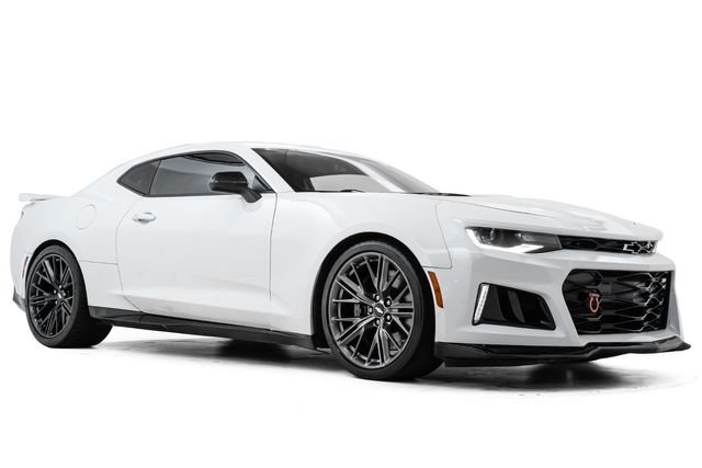Used 2018 Chevrolet Camaro ZL1 RWD image 6